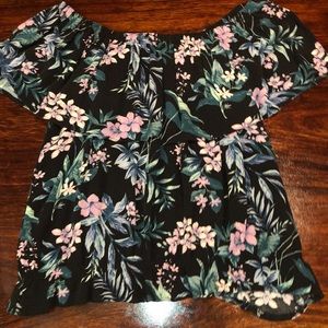 American Eagle off the shoulder top